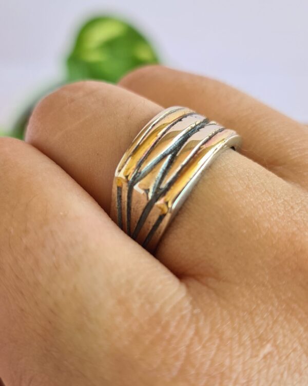 Anillo Clásico Líneas
