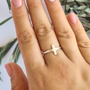 Anillo Cruz Finita