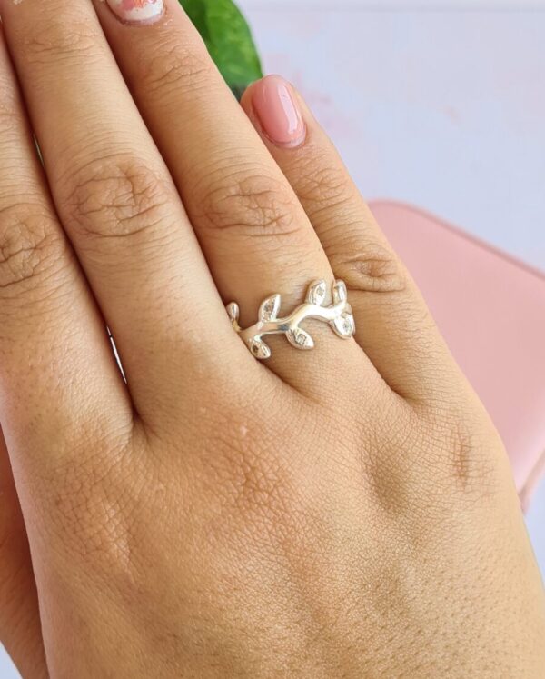 Anillo Hojitas