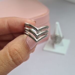Anillo Triple V de Plata 925