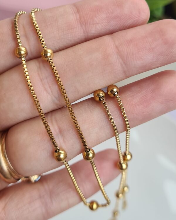 Cadena de Bolitas de Acero Dorado